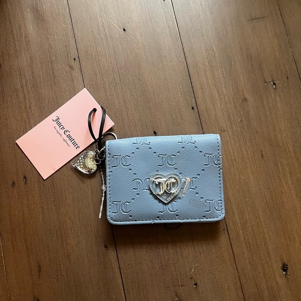 Juicy Couture Light Blue with Heart Charm Card Holder​​​